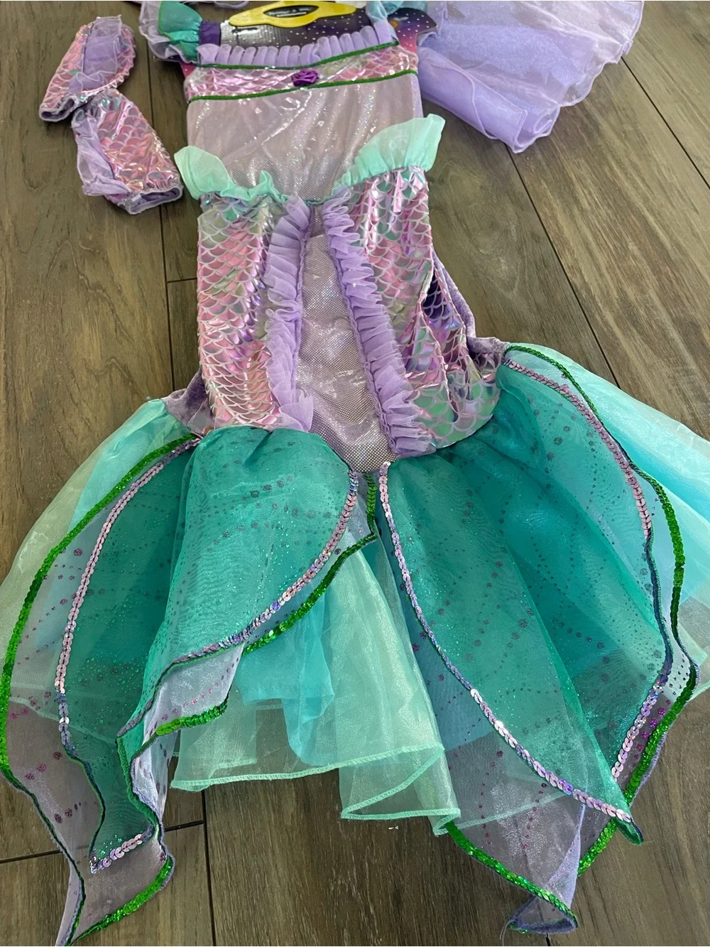 Princess sparkly Coral Mermaid Halloween costume dress for girls size 5-6